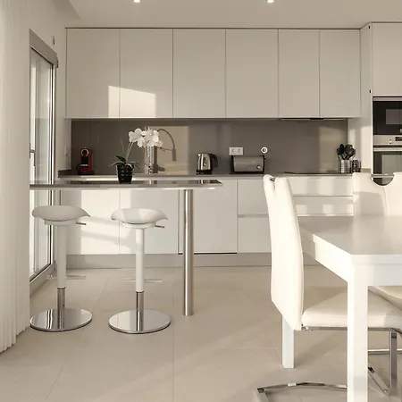 Aziade Horizons