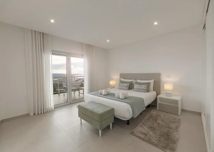 Aziade Horizons Nazaré